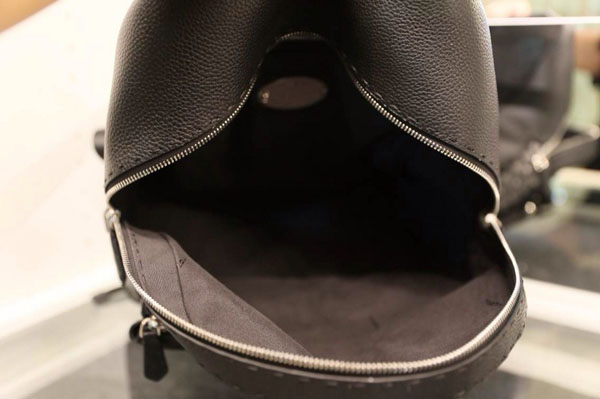 2015SS フェンディ(フェンディスーパーコピー バッグ)クロコダイル模様 バックパック FE159